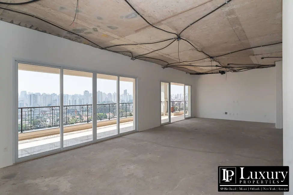 Apartamento com 4 quartos à venda, 447m2 em Moema, São Paulo - SP - imagem 9 Foto 9 de Apartamento com 4 quartos à venda, 447m2 em Moema, São Paulo - SP