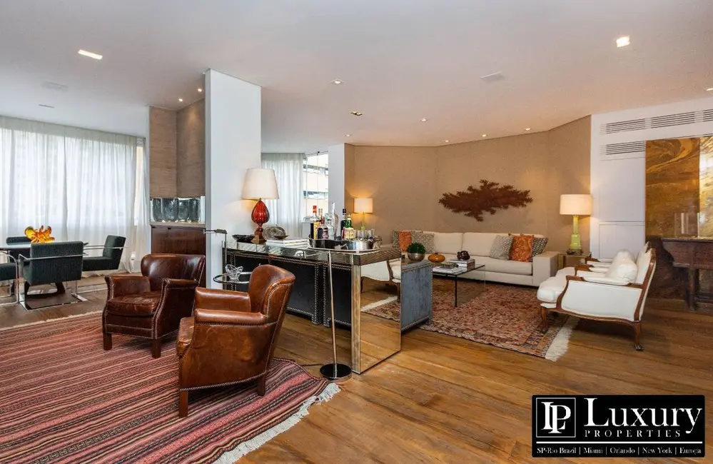 Foto 3 de Apartamento com 4 quartos à venda, 395m2 em Itaim Bibi, São Paulo - SP
