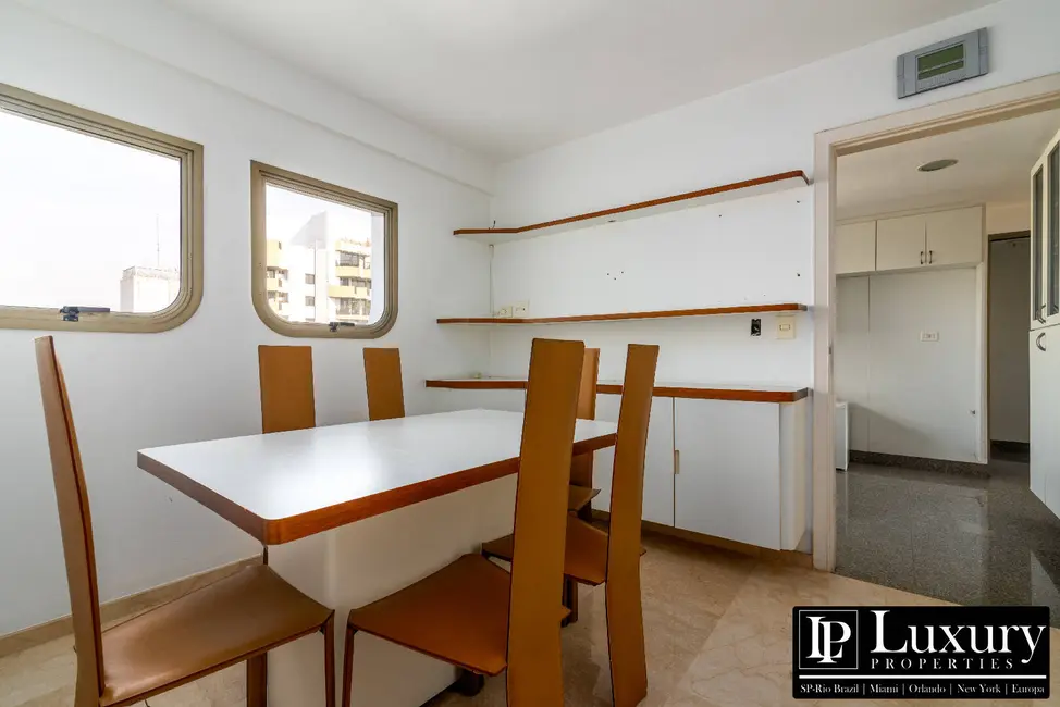 Foto 5 de Cobertura com 5 quartos à venda em Moema, São Paulo - SP