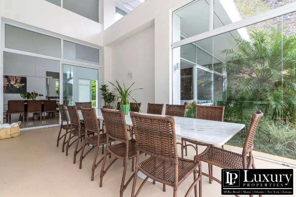 Foto 9 de Casa de Condomínio com 4 quartos à venda em Balneario Praia do Perequê, Guaruja - SP