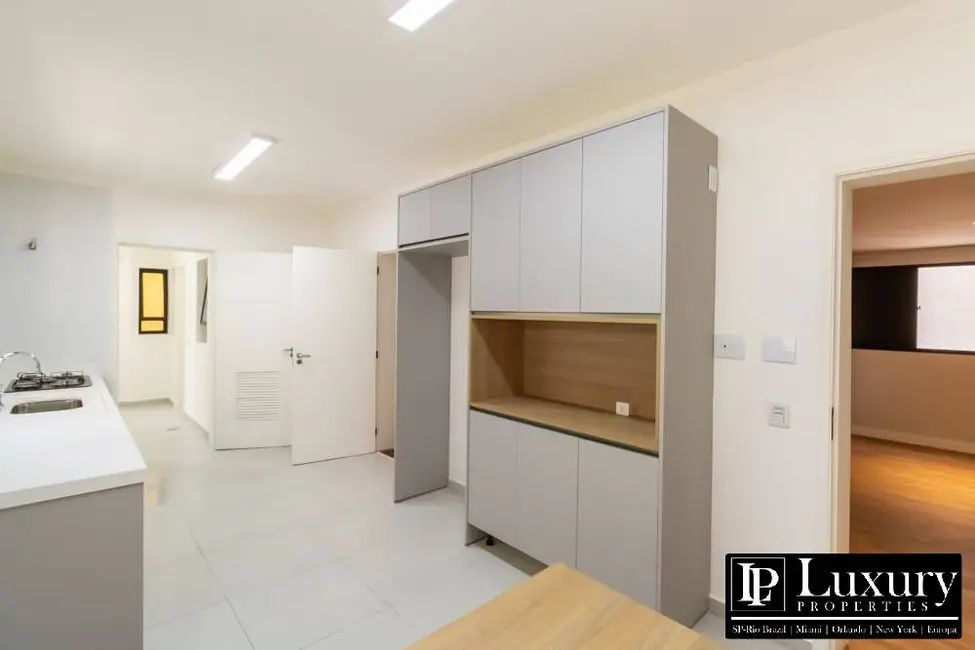 Foto 9 de Apartamento com 3 quartos à venda, 176m2 em Higienópolis, São Paulo - SP