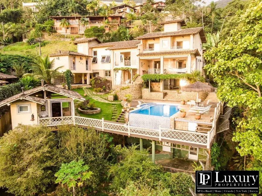 Foto 5 de Casa de Condomínio com 4 quartos à venda em Ilhabela - SP