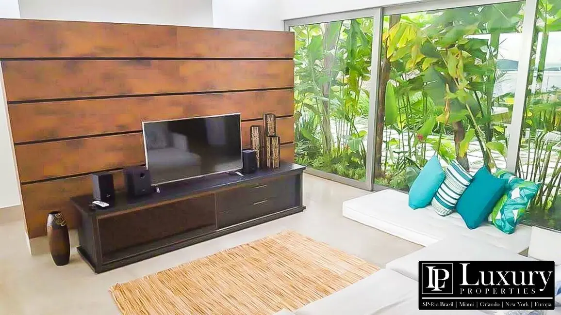 Foto 5 de Casa de Condomínio com 6 quartos à venda em Ilhabela - SP