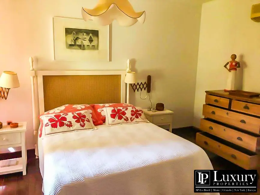 Foto 8 de Casa com 7 quartos à venda em Ilhabela - SP