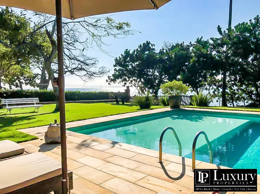 Foto 4 de Casa com 7 quartos à venda em Ilhabela - SP