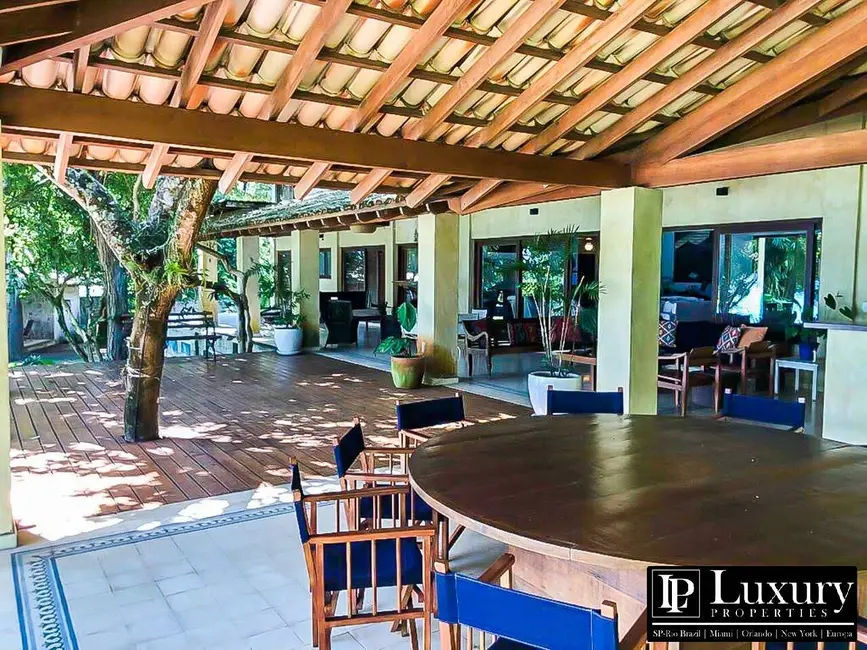 Foto 9 de Casa com 7 quartos à venda em Ilhabela - SP