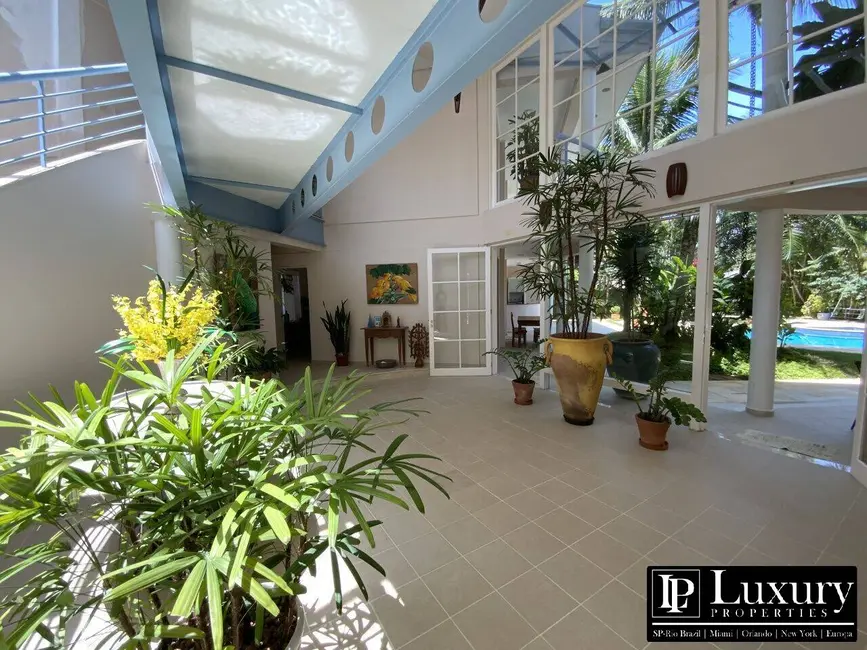 Foto 4 de Casa com 6 quartos à venda em Sao Sebastiao - SP