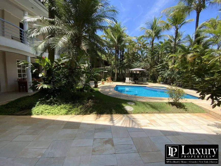 Foto 2 de Casa com 6 quartos à venda em Sao Sebastiao - SP
