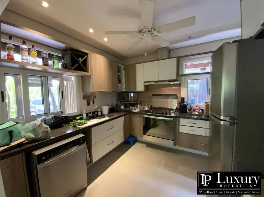 Foto 9 de Casa de Condomínio com 5 quartos à venda em Sao Sebastiao - SP