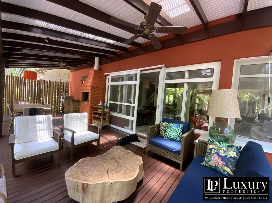 Foto 5 de Casa de Condomínio com 5 quartos à venda em Sao Sebastiao - SP