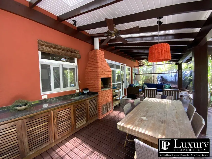 Foto 4 de Casa de Condomínio com 5 quartos à venda em Sao Sebastiao - SP