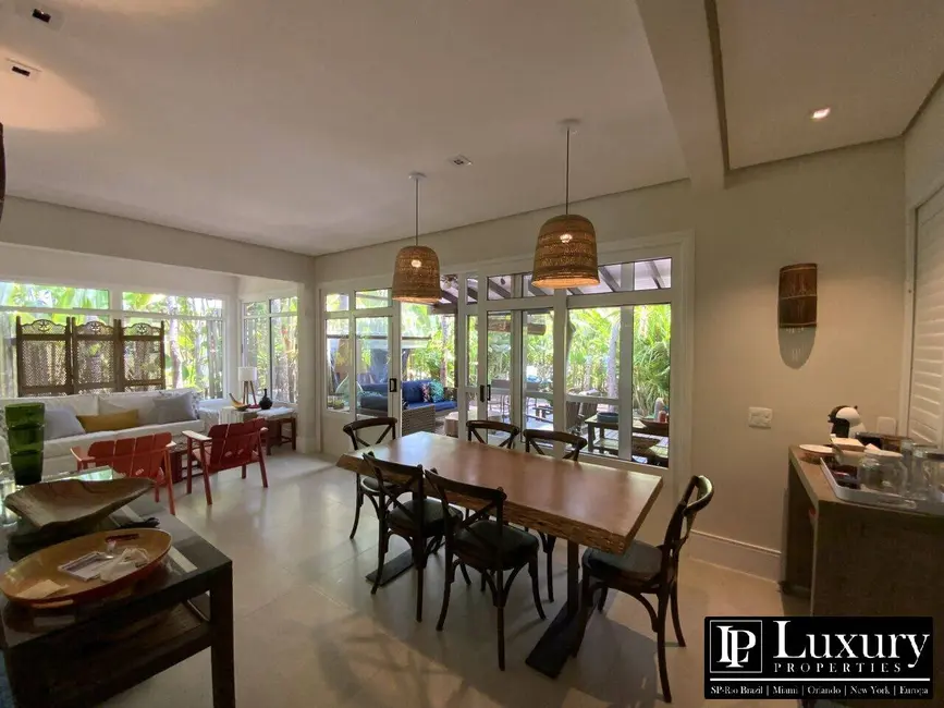 Foto 8 de Casa de Condomínio com 5 quartos à venda em Sao Sebastiao - SP