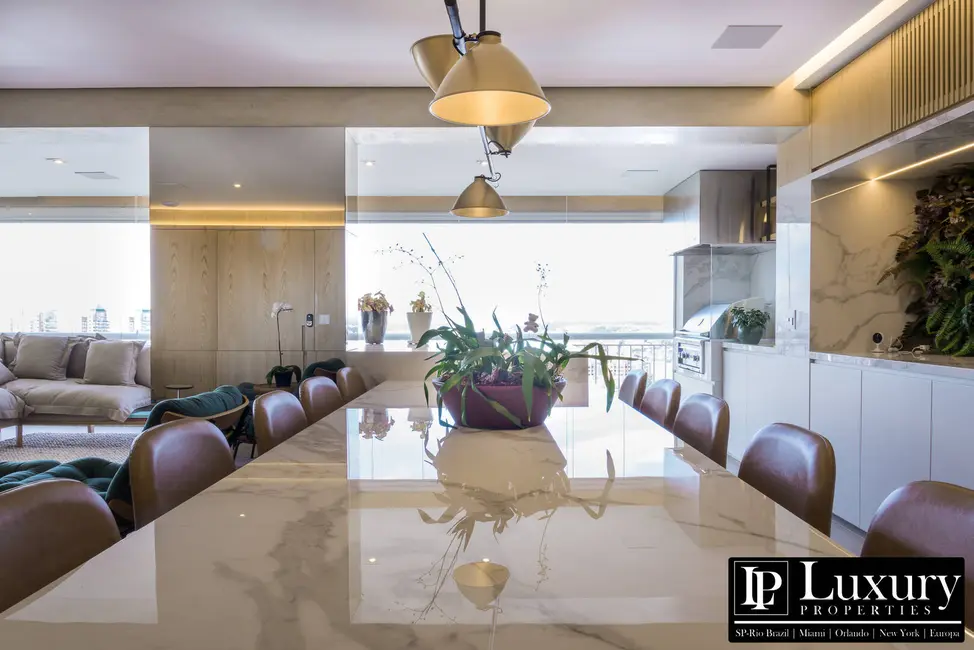 Foto 9 de Apartamento com 3 quartos à venda, 225m2 em Morumbi, São Paulo - SP