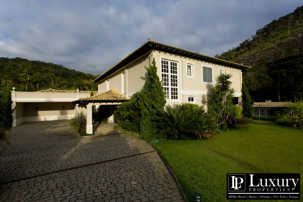 Casa de Condomínio com 4 quartos à venda em Pedro do Rio, Petropolis - RJ - imagem 5 Foto 5 de Casa de Condomínio com 4 quartos à venda em Pedro do Rio, Petropolis - RJ