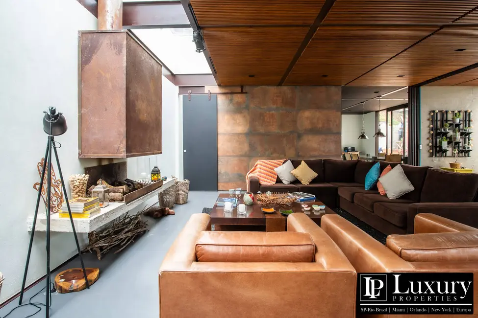 Casa de Condomínio com 4 quartos à venda em Itaipava, Petropolis - RJ - imagem 4 Foto 4 de Casa de Condomínio com 4 quartos à venda em Itaipava, Petropolis - RJ