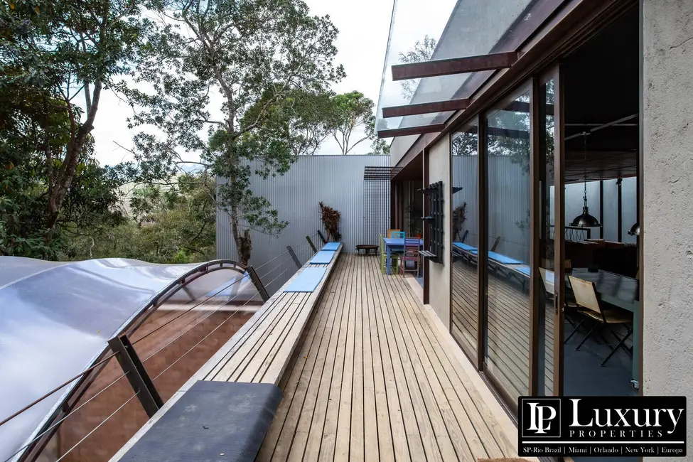 Casa de Condomínio com 4 quartos à venda em Itaipava, Petropolis - RJ - imagem 9 Foto 9 de Casa de Condomínio com 4 quartos à venda em Itaipava, Petropolis - RJ