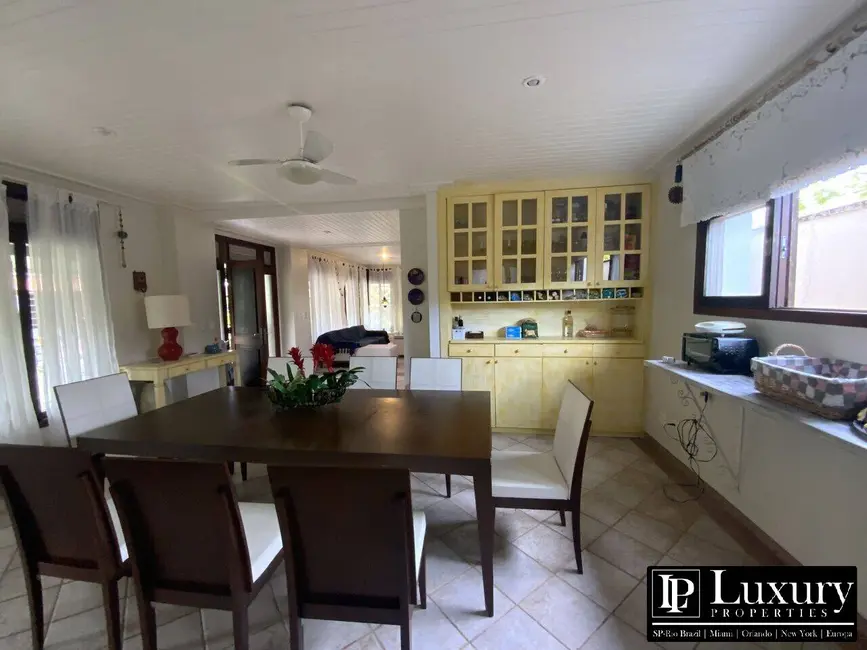 Foto 7 de Casa de Condomínio com 4 quartos à venda em Sao Sebastiao - SP