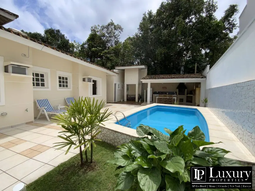 Foto 1 de Casa de Condomínio com 5 quartos à venda em Sao Sebastiao - SP