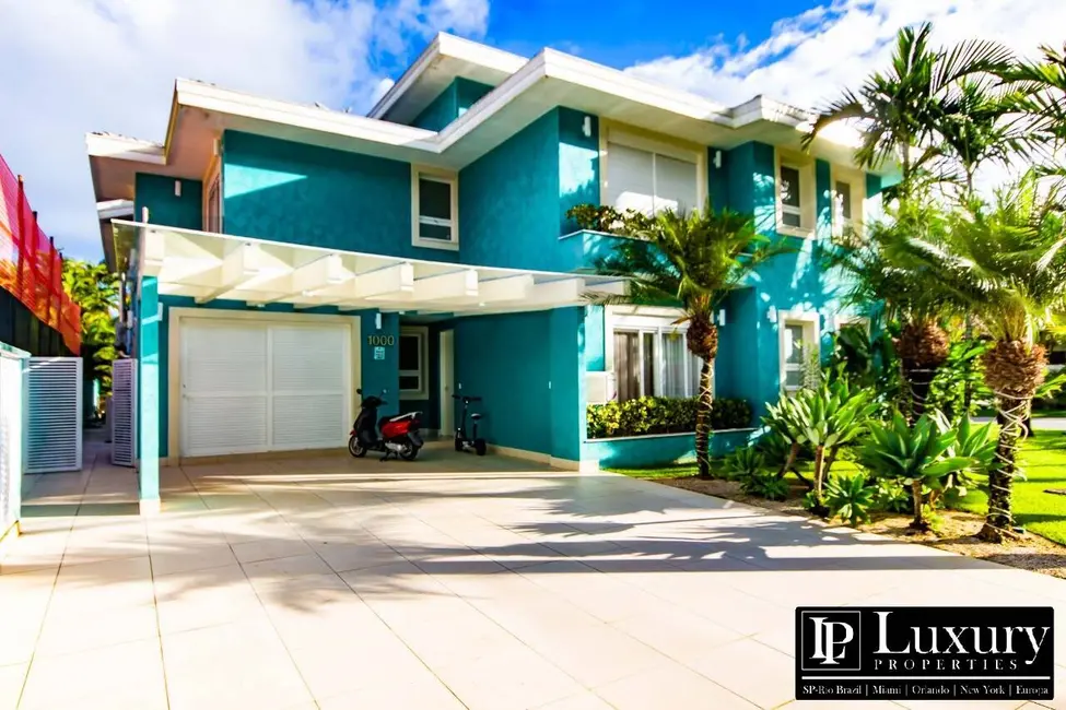 Foto 3 de Casa com 8 quartos à venda em Tabatinga, Caraguatatuba - SP