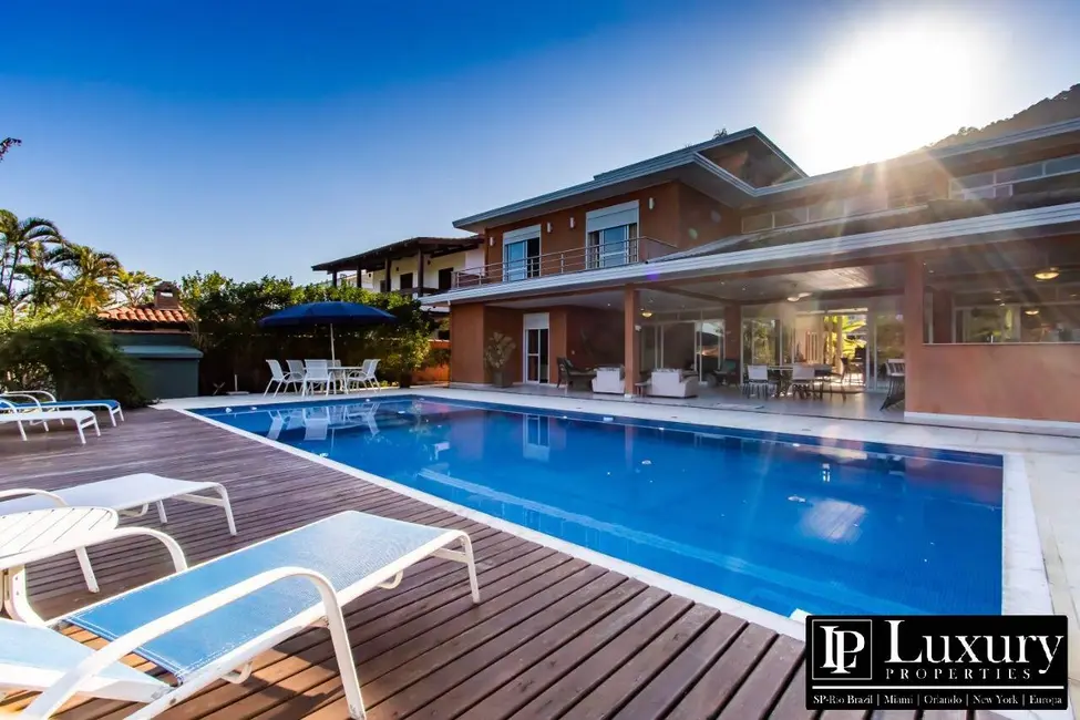 Foto 3 de Casa de Condomínio com 8 quartos à venda e para alugar em Tabatinga, Caraguatatuba - SP