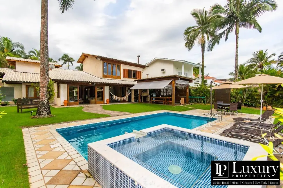 Foto 2 de Casa de Condomínio com 5 quartos à venda em Tabatinga, Caraguatatuba - SP