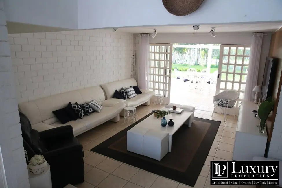 Foto 8 de Casa de Condomínio com 6 quartos à venda em Tabatinga, Caraguatatuba - SP