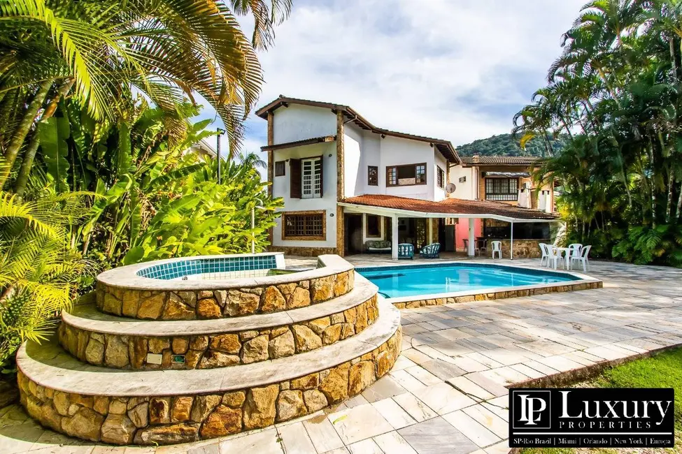 Casa com 5 quartos para alugar em Tabatinga, Caraguatatuba - SP - imagem 7 Foto 7 de Casa com 5 quartos para alugar em Tabatinga, Caraguatatuba - SP