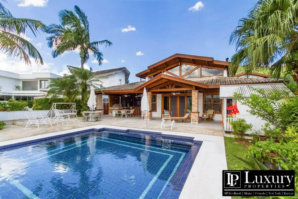 Foto 2 de Casa de Condomínio com 6 quartos à venda e para alugar em Tabatinga, Caraguatatuba - SP