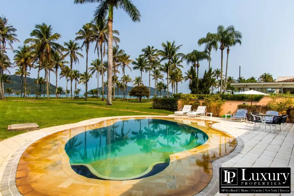 Foto 3 de Casa de Condomínio com 5 quartos para alugar em Tabatinga, Caraguatatuba - SP