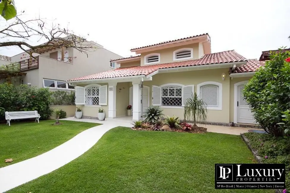 Foto 4 de Casa de Condomínio com 5 quartos à venda e para alugar em Tabatinga, Caraguatatuba - SP