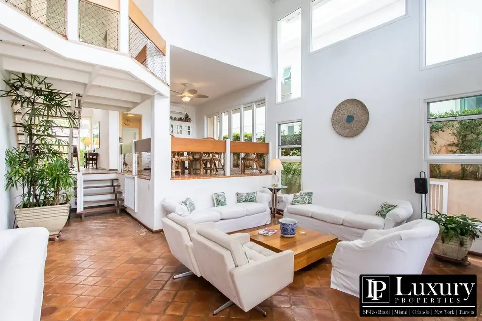 Foto 9 de Casa de Condomínio com 5 quartos à venda e para alugar em Tabatinga, Caraguatatuba - SP