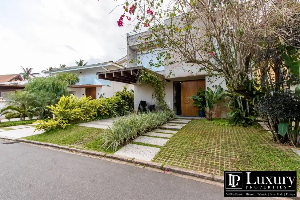 Foto 5 de Casa com 7 quartos à venda e para alugar em Tabatinga, Caraguatatuba - SP