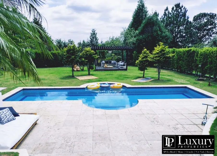 Foto 3 de Casa de Condomínio com 5 quartos à venda em Sao Roque - SP