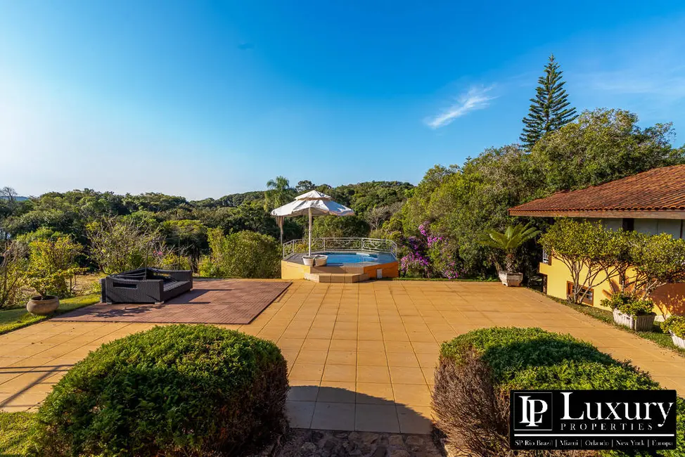 Casa de Condomínio com 6 quartos à venda em Ibiuna - SP - imagem 3 Foto 3 de Casa de Condomínio com 6 quartos à venda em Ibiuna - SP