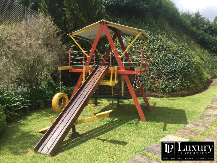 Casa de Condomínio com 5 quartos à venda em Campos Do Jordao - SP - imagem 8 Foto 8 de Casa de Condomínio com 5 quartos à venda em Campos Do Jordao - SP