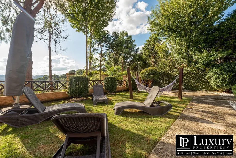 Foto 7 de Casa com 5 quartos à venda em Campos Do Jordao - SP