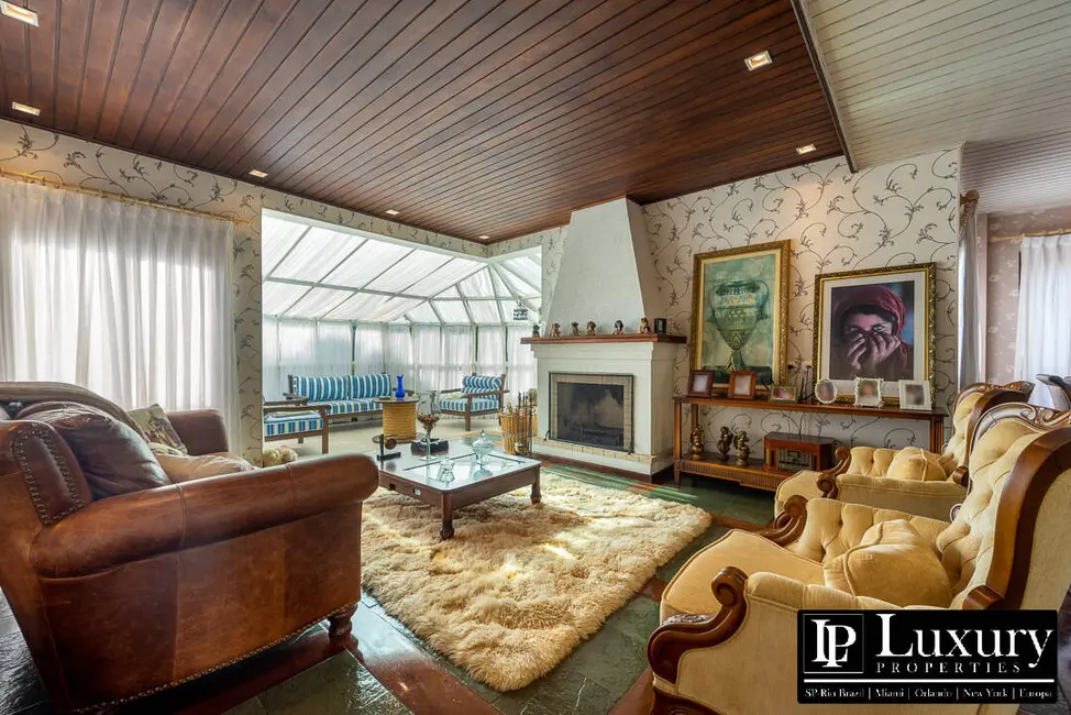 Foto 8 de Casa com 5 quartos à venda em Campos Do Jordao - SP