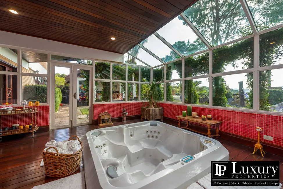 Foto 6 de Casa com 5 quartos à venda em Campos Do Jordao - SP