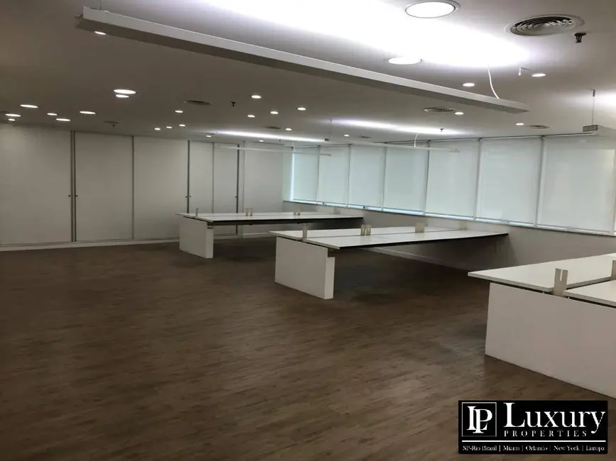 Sala Comercial à venda, 210m2 em Vila Olímpia, São Paulo - SP - imagem 5 Foto 5 de Sala Comercial à venda, 210m2 em Vila Olímpia, São Paulo - SP