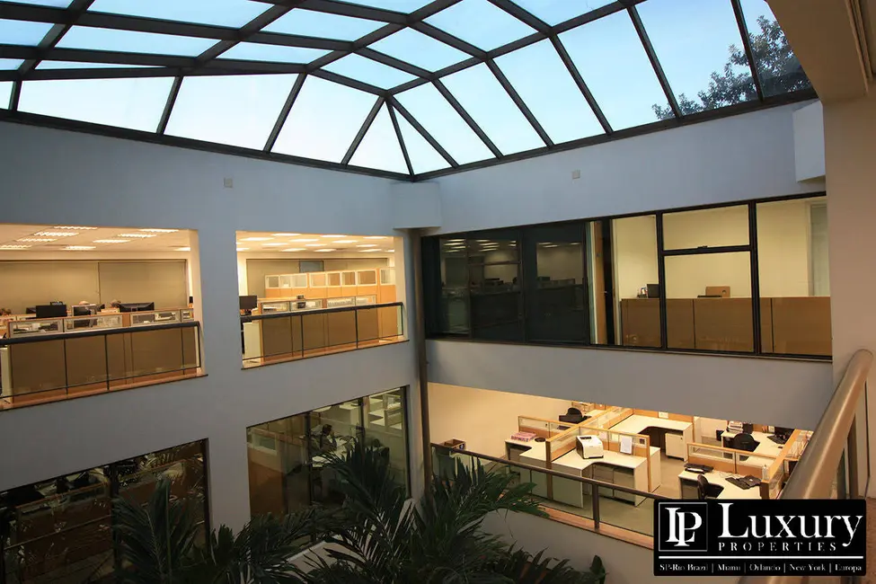 Foto 7 de Sala Comercial à venda e para alugar em Vila Hamburguesa, São Paulo - SP