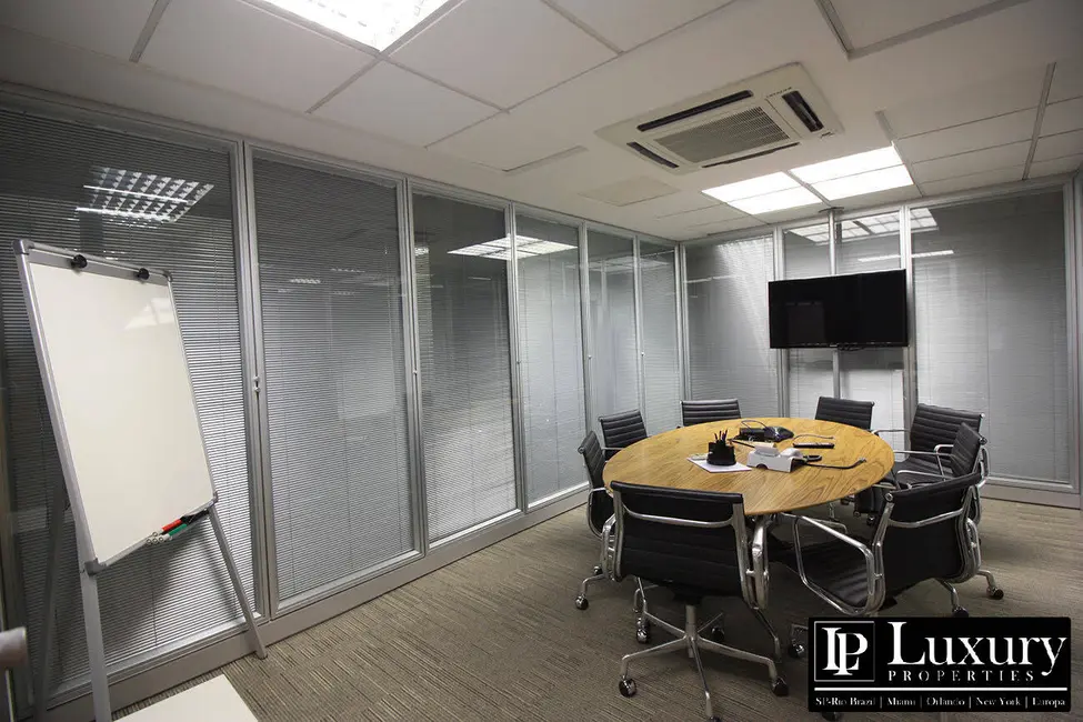 Foto 9 de Sala Comercial à venda e para alugar em Vila Hamburguesa, São Paulo - SP