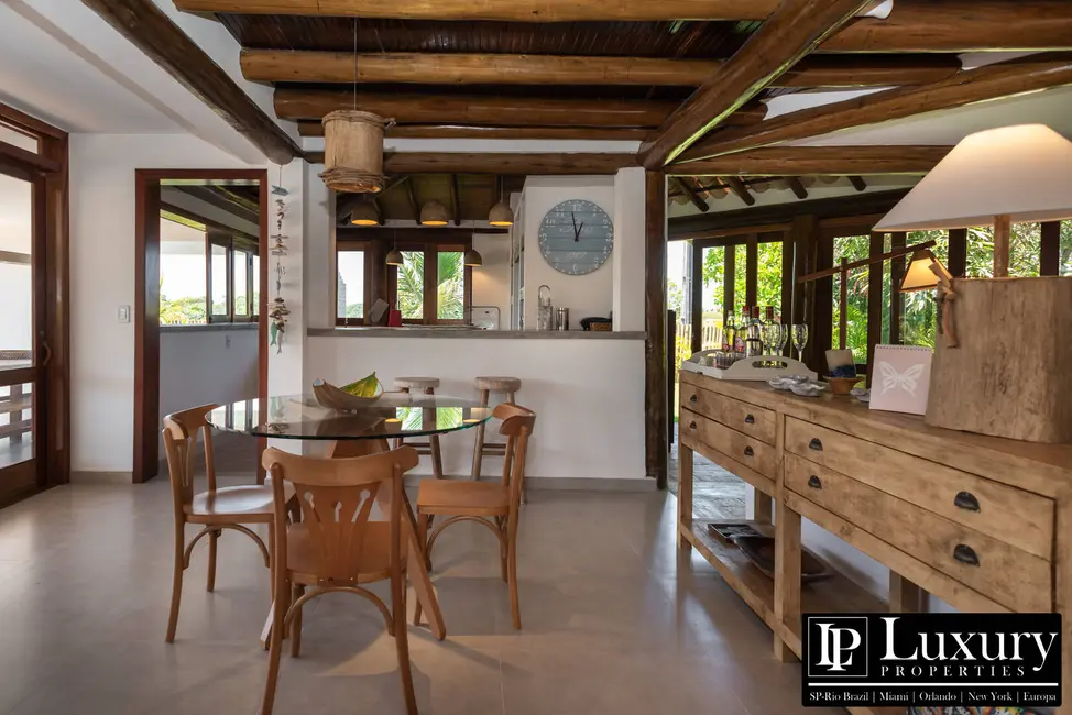 Foto 8 de Casa de Condomínio com 4 quartos à venda em Porto Seguro - BA