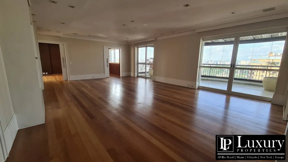 Cobertura com 4 quartos para alugar, 466m2 em Moema, São Paulo - SP - imagem 4 Foto 4 de Cobertura com 4 quartos para alugar, 466m2 em Moema, São Paulo - SP