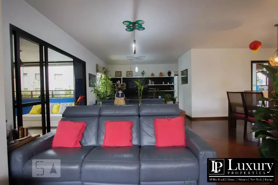 Apartamento com 4 quartos à venda, 244m2 em Vila Andrade, São Paulo - SP - imagem 4 Foto 4 de Apartamento com 4 quartos à venda, 244m2 em Vila Andrade, São Paulo - SP