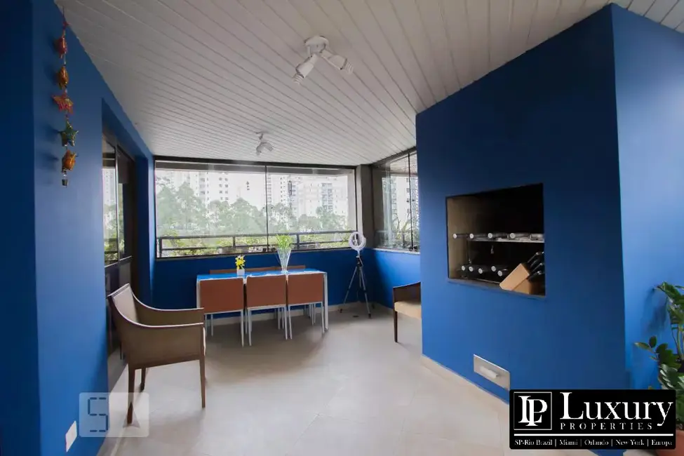 Apartamento com 4 quartos à venda, 244m2 em Vila Andrade, São Paulo - SP - imagem 3 Foto 3 de Apartamento com 4 quartos à venda, 244m2 em Vila Andrade, São Paulo - SP