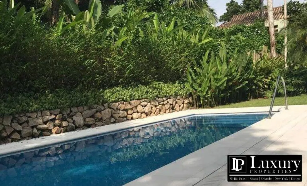 Casa de Condomínio com 5 quartos à venda em Guaruja - SP - imagem 9 Foto 9 de Casa de Condomínio com 5 quartos à venda em Guaruja - SP