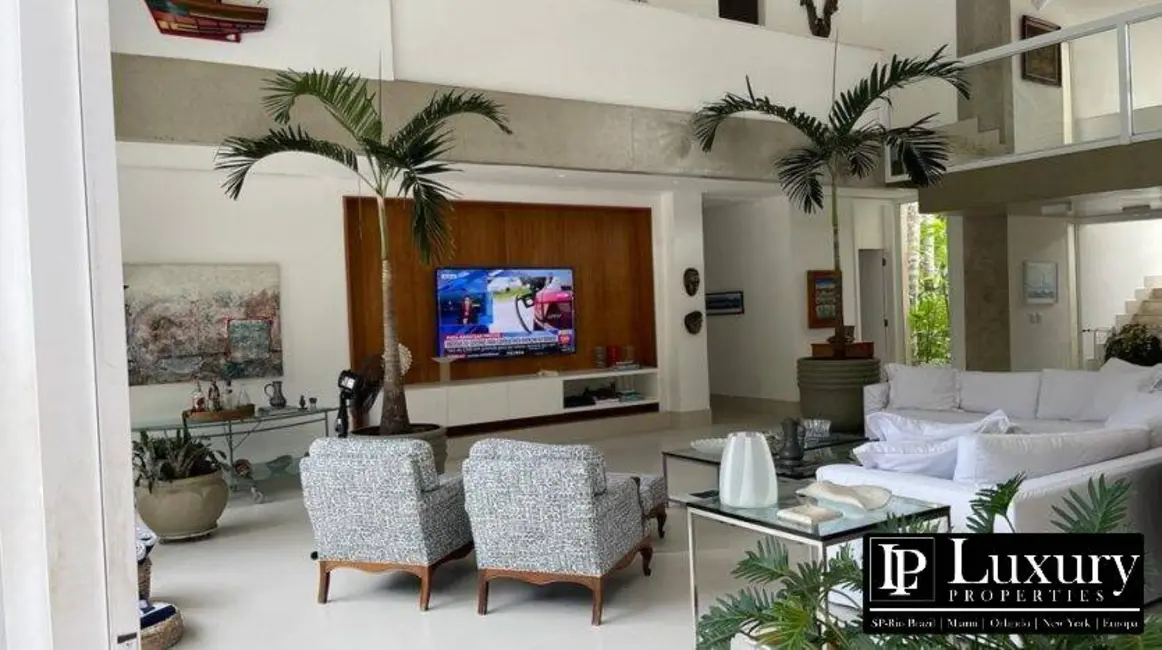 Casa de Condomínio com 5 quartos à venda em Guaruja - SP - imagem 3 Foto 3 de Casa de Condomínio com 5 quartos à venda em Guaruja - SP