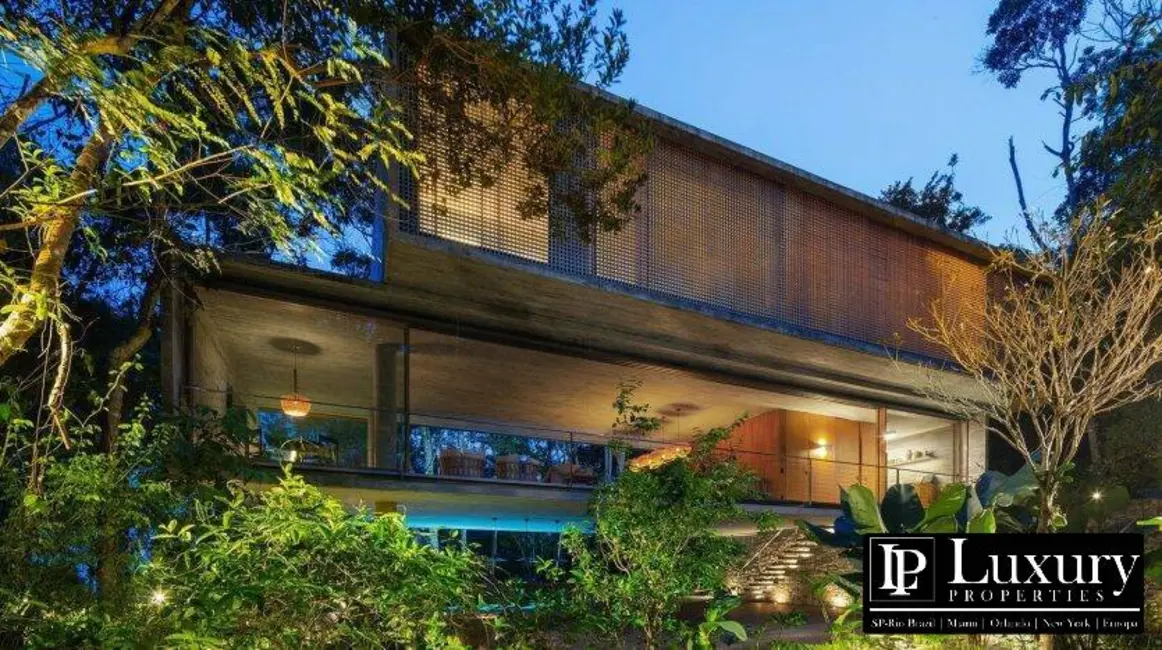 Foto 3 de Casa de Condomínio com 4 quartos à venda em Guaruja - SP