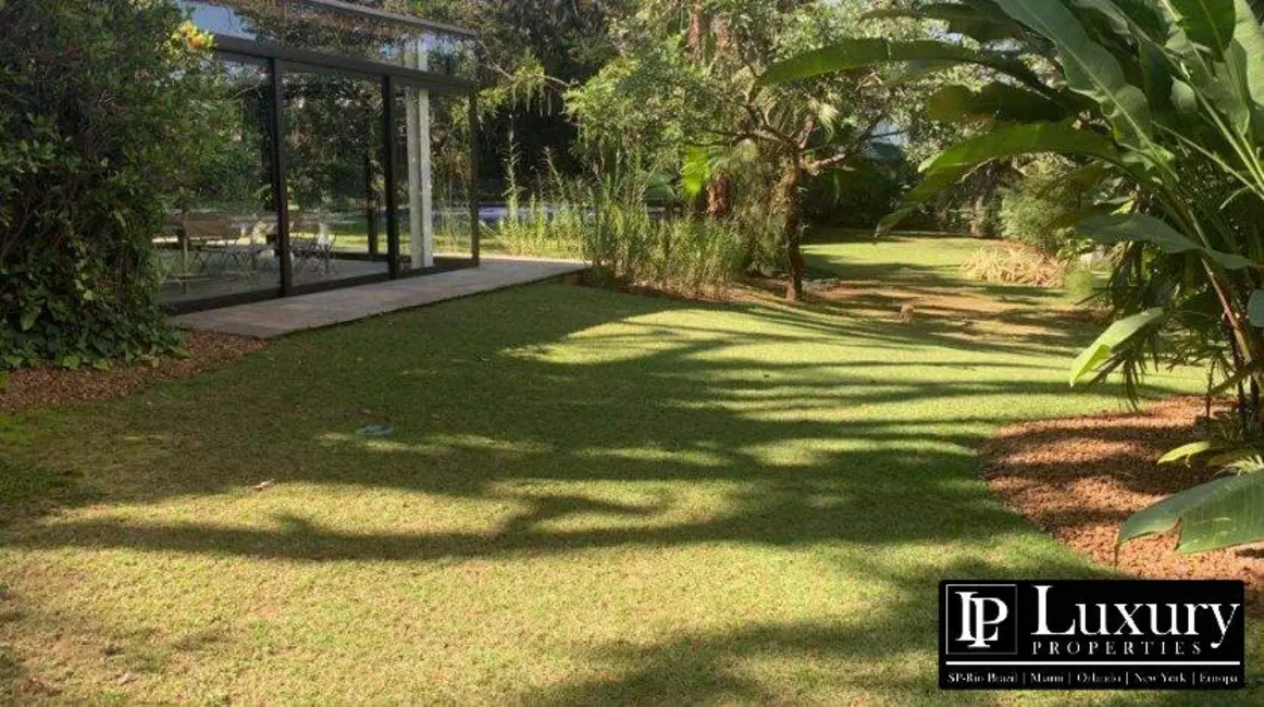 Foto 3 de Casa com 5 quartos à venda em Pacaembu, São Paulo - SP