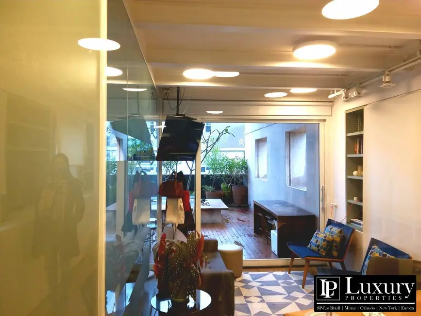 Sala Comercial à venda, 178m2 em Vila Madalena, São Paulo - SP - imagem 8 Foto 8 de Sala Comercial à venda, 178m2 em Vila Madalena, São Paulo - SP